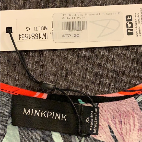 NWT Mink Pink Floral Romper With Pockets - Picture 2 of 7